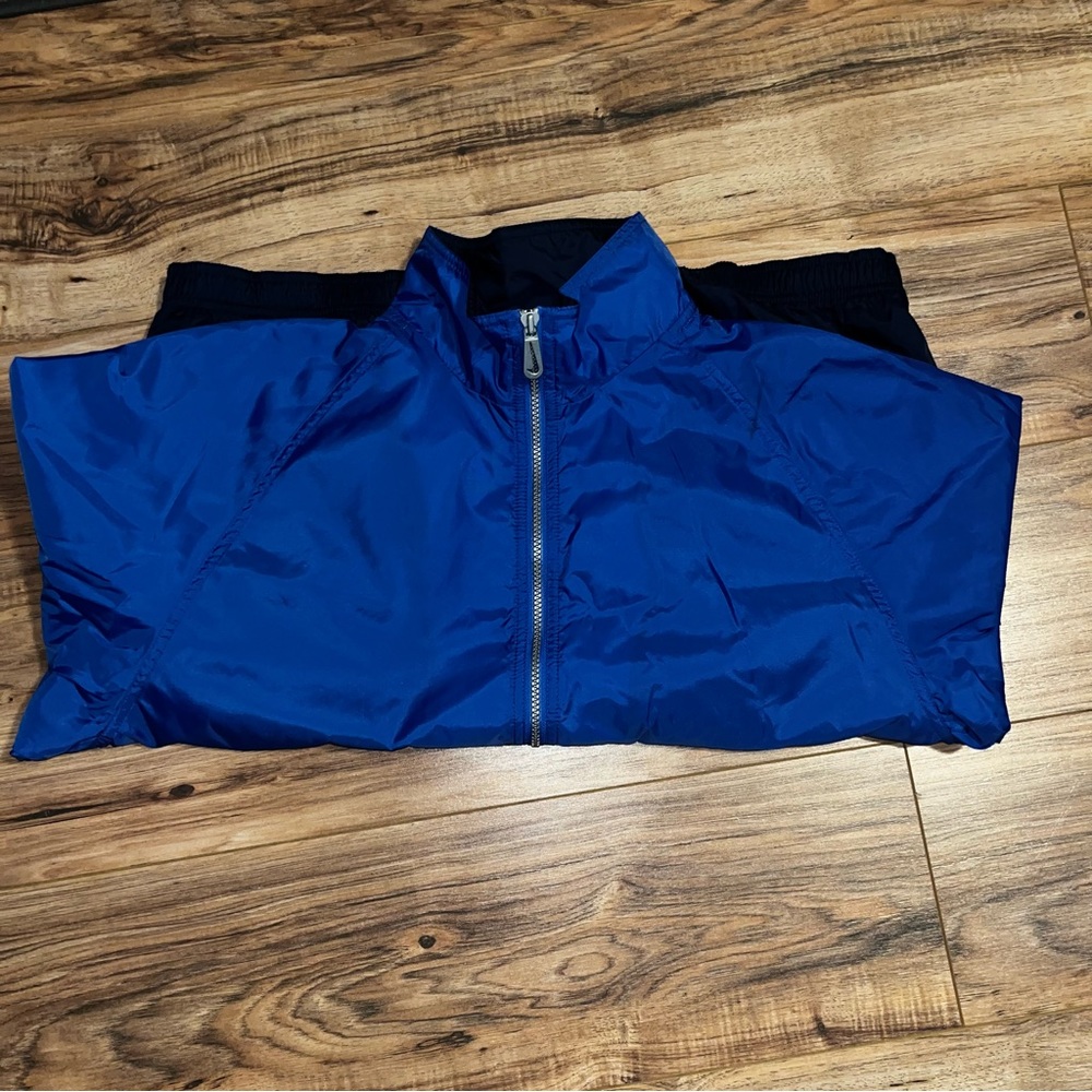 Men NIKE vintage windbreaker.